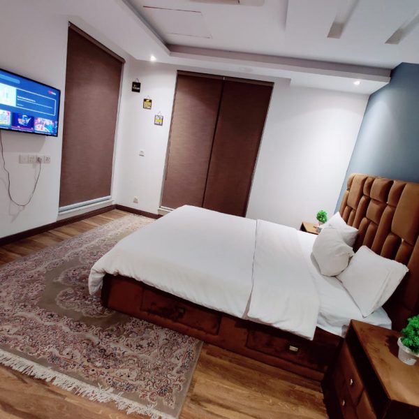 WhatsApp Image 2025-09-25 at 7.49.46 PM (1)